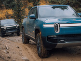 Rivian R1T 的车主似乎对最新软件更新的效果相当满意,尤其是在颠簸的道路上。(图片来源:Rivian)