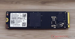 512 GB 固态硬盘