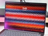 HP ZBook 8 G2a 14 的显示屏。