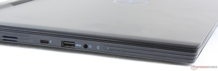 Left: USB Type-C + Thunderbolt 3, USB 3.1 Type-A, 3.5 mm combo audio