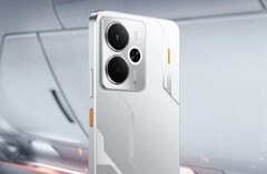 Realme 14 5G 采用机甲风格设计，并以橙色点缀。(图片来源：Realme）