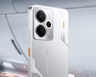 Realme 14 5G 采用机甲风格设计，并以橙色点缀。(图片来源：Realme）