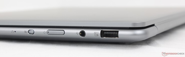 右侧联想重置按钮、相机 "咔嚓 "按钮、电源按钮、3.5 毫米耳机、USB-A（5 Gbps）