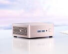 Geekom A5 迷你电脑搭载 AMD APU，最高支持 64 GB 内存，并采用金色外观设计。 