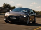 2015 Model S 90D 在 What Car 的续航测试中表现出人意料的好。(图片来源：What Car?）