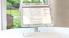 13.3 英寸 Modos Paper 显示器的刷新率高达 60 赫兹，使这款电子墨水显示器能够流畅地播放视频。(来源：Modos）