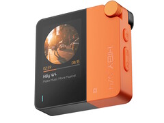 HiBy W4 便携式耳机放大器支持平衡耳机，配备 1,500 毫安时电池。