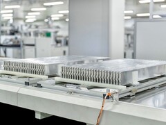 比亚迪刀片电池 