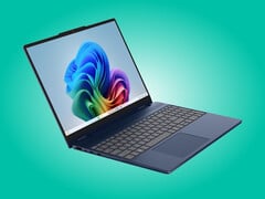 IdeaPad 5 二合一笔记本电脑 15IWC11,Luna Grey 配色。