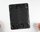 Apple iPad 几乎不可能维修，而昂贵的更换部件又降低了维修的吸引力。(图片来源：iFixit）