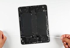 Apple iPad 几乎不可能维修，而昂贵的更换部件又降低了维修的吸引力。(图片来源：iFixit）