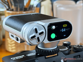 富士X100VI上的Viltrox Vintage Z1 Pro镜头