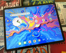 Teclast Art Pad Pro 还配备了一支具有 4096 级压力的触控笔和一个 30 瓦的电源适配器。(图片来源：Notebookcheck）