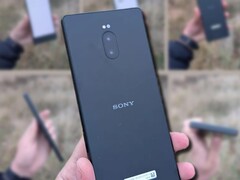 待售的索尼 Xperia 原型机配备双摄像头和 6GB/128GB 内存配置。(图片来源：OLX - 已编辑）