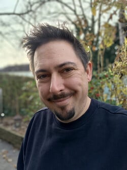 vivo X300 Pro 的自拍(肖像模式)