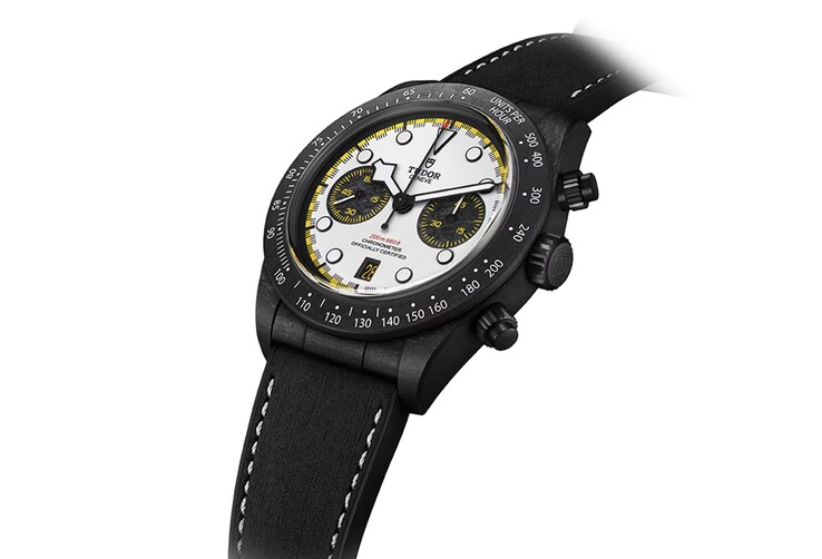 帝舵表 Black Bay Chrono Carbon 26 手表有两个秒针小表盘 
