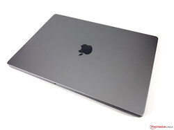 在审查中。 Apple MacBook Pro 16 2023。测试模型由Apple 德国提供。