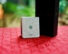摩托罗拉 Razr 70 的性价比很高。不过，在功能方面，您必须做出妥协。