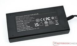 供电装置（19 伏；14.7 安）