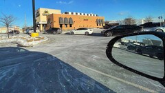 寒冷天气下的超级充电站排队情况(图片:DriveTeslaCanada)