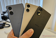 Xperia 5 V 的三种首发颜色。(图片来源：Notebookcheck）