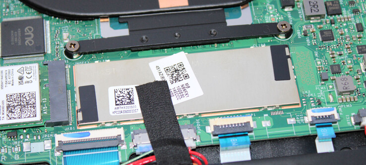 焊接式 RAM 以双通道模式运行。