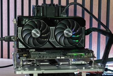 华硕双GeForce RTX 4060 Ti OC 在噪音测试中的表现