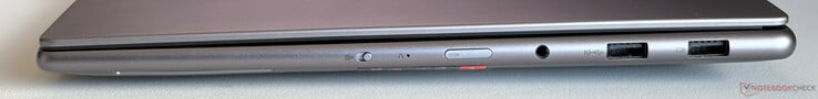 右侧网络摄像头 eShutter、电源按钮、3.5 毫米立体声、2 个 USB-A 3.2 Gen.2（10 Gbps，1 个始终保持接通）
