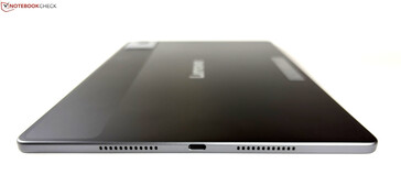 对扬声器、USB-C 2.0、扬声器