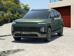 Ioniq 9 三排座电动 SUV。(图片来源：现代汽车）