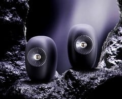 KEF LS Luxe 配备了一个 165 毫米的同轴驱动单元。