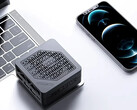EM780 在欧洲配备 Ryzen 7 7840U、32 GB 内存和两种固态硬盘选择。(图片来源：MINISFORUM）