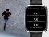 Amazfit 的 Active 2（方形）智能手表（如图）正在接受更新。(图片来源：Amazfit）