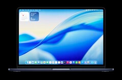 Apple 在最新的 macOS 26 Tahoe 测试版中,展示了一款没有凹槽的 MacBook。(图片来源: )Apple
