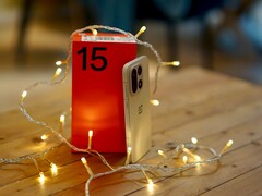 OnePlus 15 已通过 FCC 认证，即将开始预购。(图片来源：OnePlus）