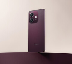 采用星云红配色的 Oppo A3X 4G（图片来源：Oppo）