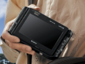 索尼 Vaio UX 是一款可以放在手掌中的小型全功能 PC。现在最接近手掌的外形似乎是游戏手柄。(图片来源：索尼）