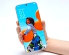 Tecno发布的一段视频中展示了首款真正的“无边框手机”。据悉,您可以在2026年柏林国际电子消费品展览会(IFA 2026)上亲身体验这款概念机型。