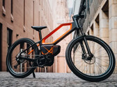 ASYNC H7 混合动力电动自行车的电机功率为 500 瓦，扭矩高达 130 牛米。(图片来源：ASYNC）