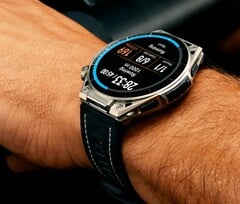 Amazfit Balance Ultra 由钛金属和蓝宝石水晶制成。