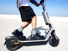 Segway 的 eKickScooter Ninebot E3 和 E3 Pro 滑板车即将在欧洲上市。(图片来源：Segway）