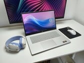 惠普 OmniBook 3 17 评测