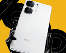 据传，iQOO Neo 9s Pro+ 是第二款采用高通骁龙 8 代 3 芯片组的 iQOO 品牌智能手机，图为 Neo 9s Pro。(图片来源：爱奇艺）