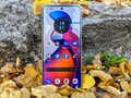 摩托罗拉Edge 30 Fusion智能手机评测--不高端，但确实不错