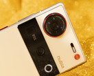 努比亚 Z70S Ultra 摄影师版似乎与图中的 Z70 Ultra 采用了相同的基础设计。(图片来源：中兴通讯）