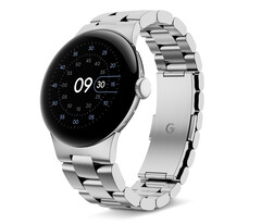 配有谷歌官方金属表带之一的 Pixel Watch 2。(图片来源：@evleaks）