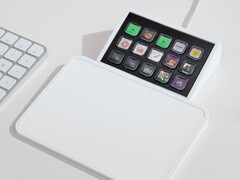 图：安装在触控板上的 15 键 Stream Deck 模块。业余爱好者现在可以为自己的定制产品添加 Stream Deck 按钮，而无需拆卸零售版本。(图片来源：Elgato）