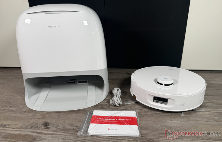 Roborock Qrevo Curv 2 流量机器人的供货范围非常简陋。