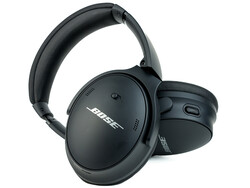 在审查中。Bose QuietComfort 45。测试设备由德国Bose公司提供。