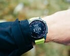 现代 Garmin 智能手表还支持通过卫星进行紧急呼叫
